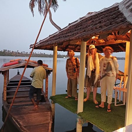 Sagar Beach Villas Home Stay Cseráj-part Kültér fotó